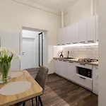 Apartament Demar *