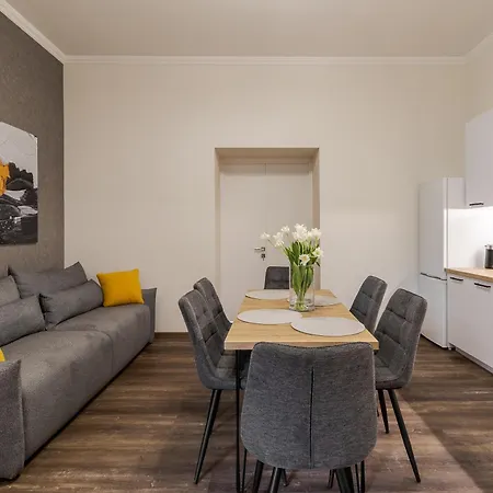 Apartment Demar *